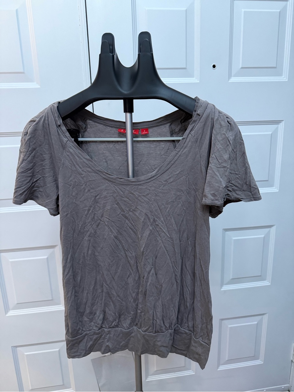 Elle Short Sleeve Scoop Neck Top - Taupe